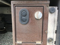 三菱ふそうキャンターアルミバン小型（2t・3t）[写真21]