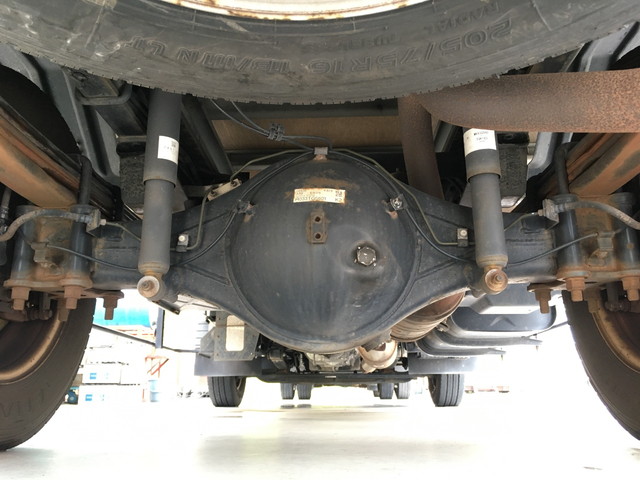 三菱ふそうキャンターアルミバン小型（2t・3t）[写真22]