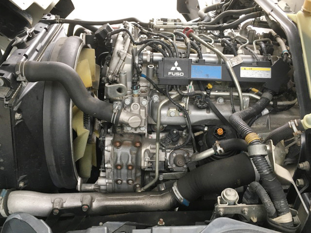 三菱ふそうキャンターアルミバン小型（2t・3t）[写真25]