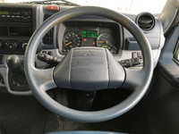 三菱ふそうキャンターアルミバン小型（2t・3t）[写真37]