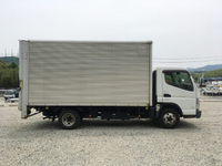 三菱ふそうキャンターアルミバン小型（2t・3t）[写真06]