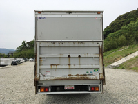 三菱ふそうキャンターアルミバン小型（2t・3t）[写真09]