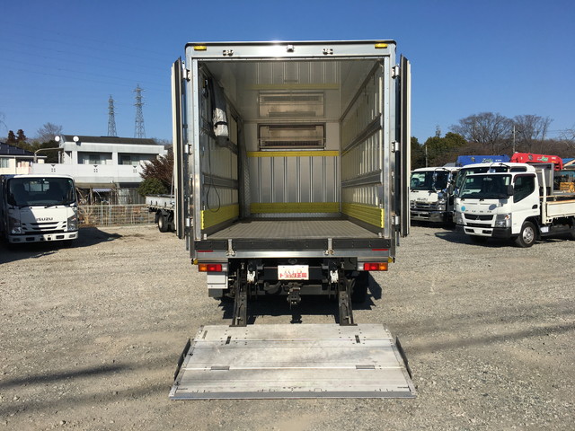 三菱ふそうキャンター冷凍車（冷蔵車）小型（2t・3t）[写真11]