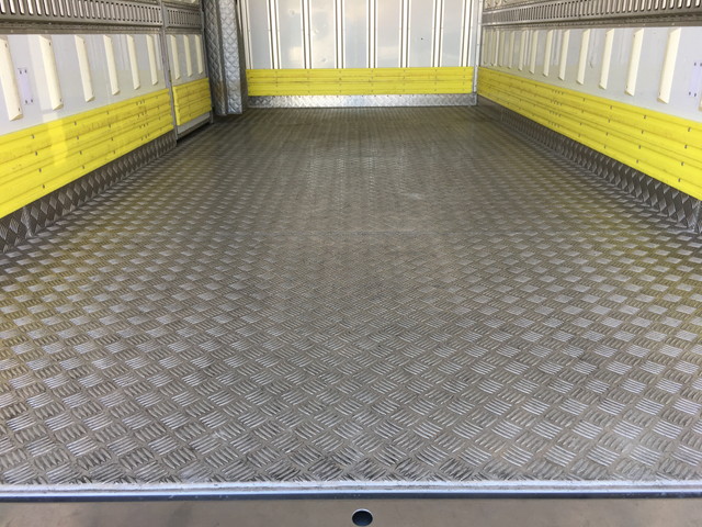 三菱ふそうキャンター冷凍車（冷蔵車）小型（2t・3t）[写真17]