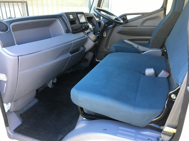 三菱ふそうキャンター冷凍車（冷蔵車）小型（2t・3t）[写真33]