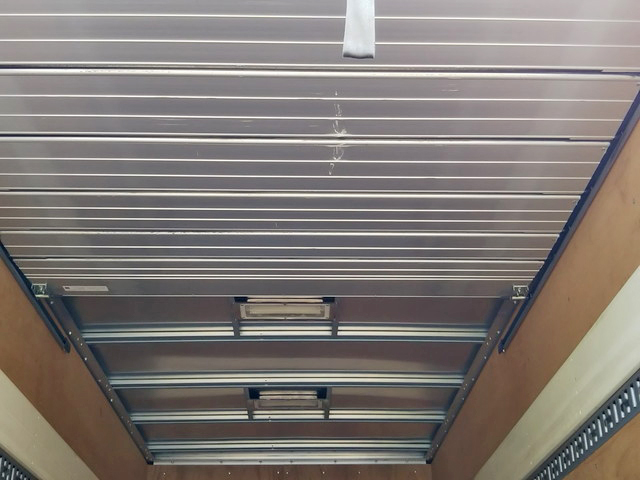 三菱ふそうキャンターアルミバン小型（2t・3t）[写真13]