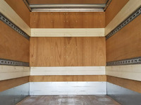 三菱ふそうキャンターアルミバン小型（2t・3t）[写真14]