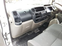 日産アトラス平ボディ小型（2t・3t）[写真24]