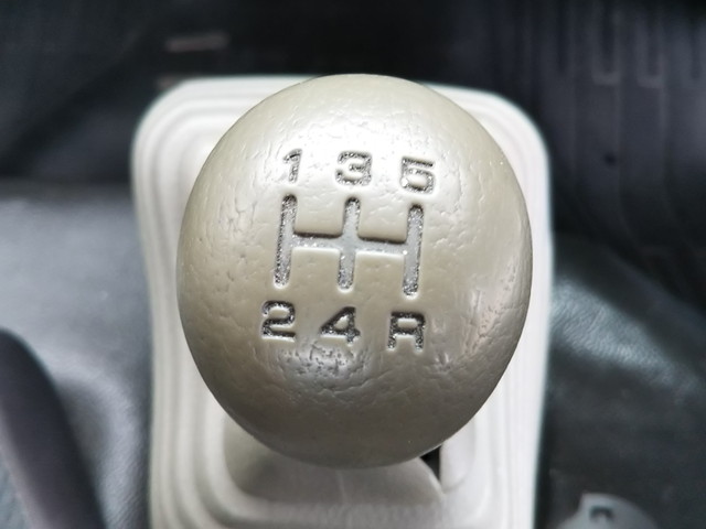 日産アトラス平ボディ小型（2t・3t）[写真28]