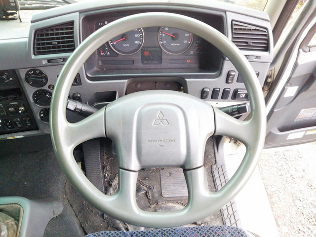 三菱ふそうファイター冷凍車（冷蔵車）中型（4t）[写真35]