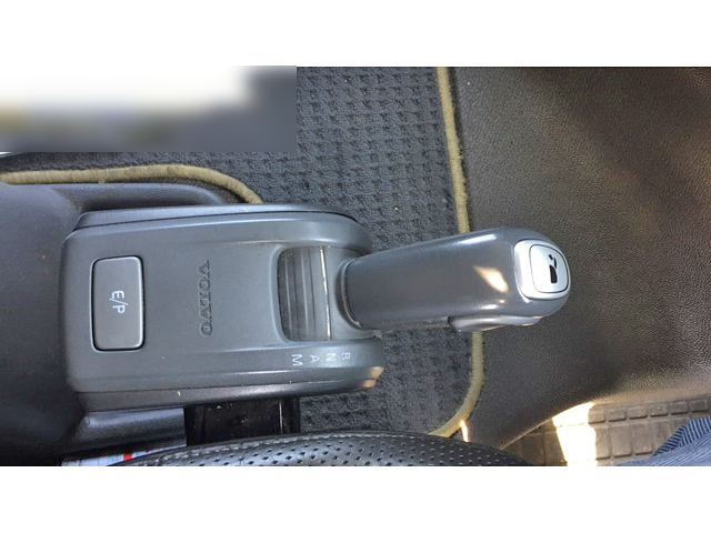 ボルボボルボFHトレーラーヘッド（トラクターヘッド）大型（10t）[写真32]