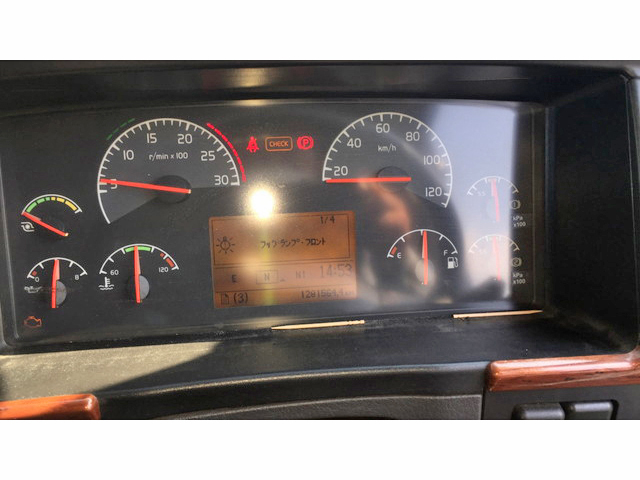 ボルボボルボFHトレーラーヘッド（トラクターヘッド）大型（10t）[写真35]