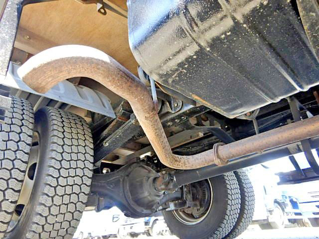 トヨタトヨエース幌ウイング小型（2t・3t）[写真18]