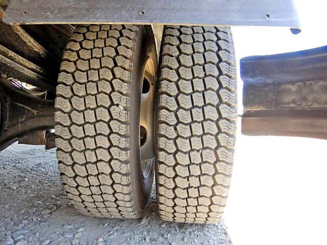 トヨタトヨエース幌ウイング小型（2t・3t）[写真23]