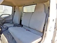 トヨタトヨエース幌ウイング小型（2t・3t）[写真32]