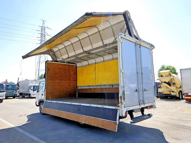 トヨタトヨエース幌ウイング小型（2t・3t）[写真07]