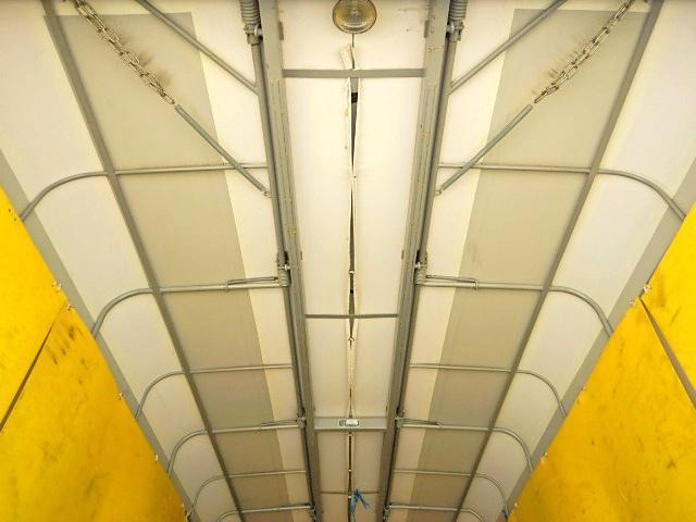 トヨタトヨエース幌ウイング小型（2t・3t）[写真09]