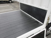 いすゞエルフ平ボディ小型（2t・3t）[写真11]