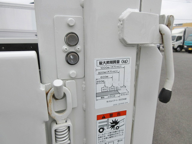 いすゞエルフ平ボディ小型（2t・3t）[写真13]