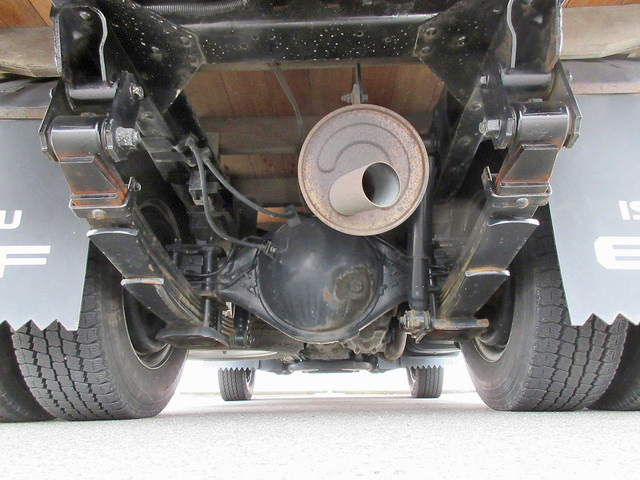 いすゞエルフ平ボディ小型（2t・3t）[写真23]