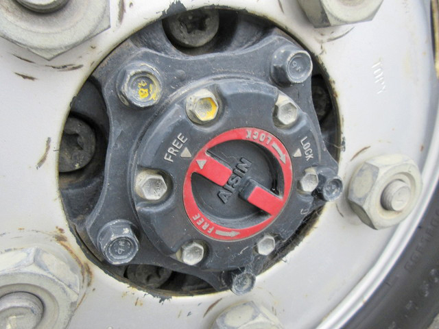 いすゞエルフ平ボディ小型（2t・3t）[写真25]