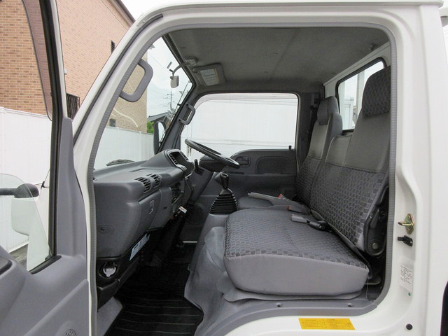 いすゞエルフ平ボディ小型（2t・3t）[写真31]