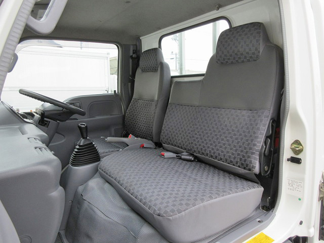 いすゞエルフ平ボディ小型（2t・3t）[写真32]