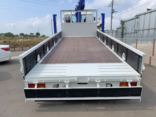 いすゞフォワードセルフクレーン3段中型（4t）[写真10]