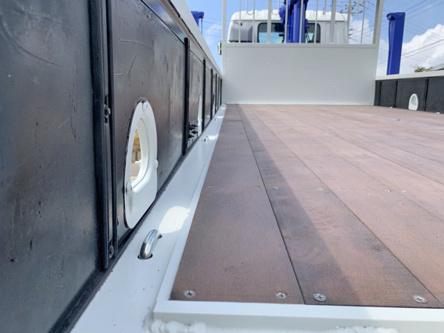 いすゞフォワードセルフクレーン3段中型（4t）[写真13]