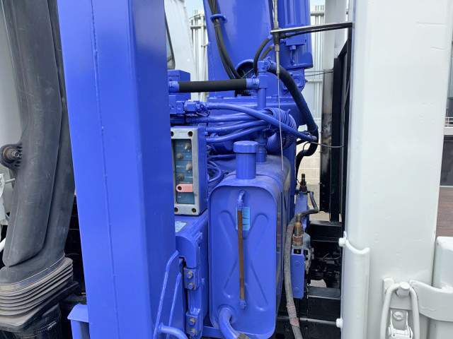 いすゞフォワードセルフクレーン3段中型（4t）[写真18]