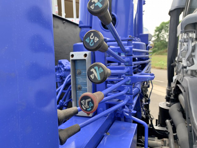 いすゞフォワードセルフクレーン3段中型（4t）[写真19]