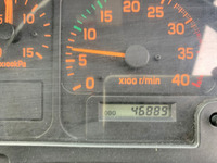 いすゞフォワードセルフクレーン3段中型（4t）[写真37]