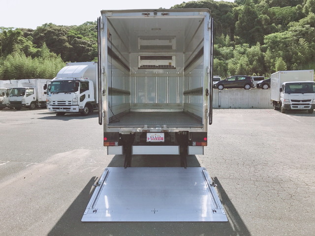 いすゞエルフ冷凍車（冷蔵車）小型（2t・3t）[写真10]