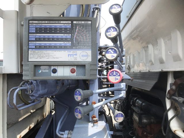 日野デュトロクレーン3段小型（2t・3t）[写真10]