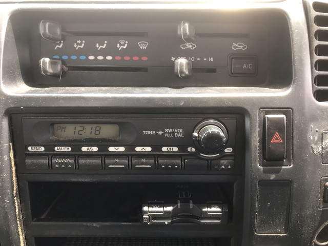 日野デュトロクレーン3段小型（2t・3t）[写真33]