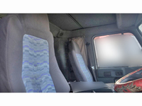 UDトラックスコンドルアルミブロック増トン（6t・8t）[写真17]