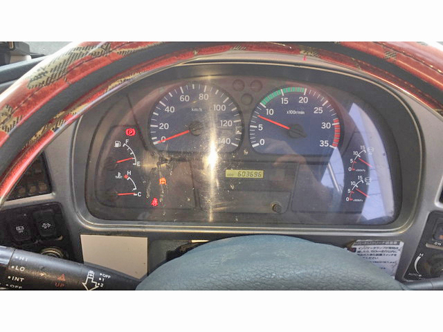 UDトラックスコンドルアルミブロック増トン（6t・8t）[写真18]