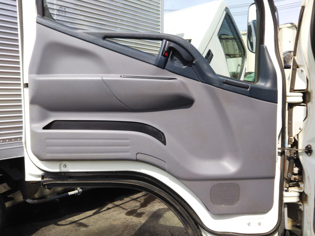 三菱ふそうキャンターダンプ小型（2t・3t）[写真28]