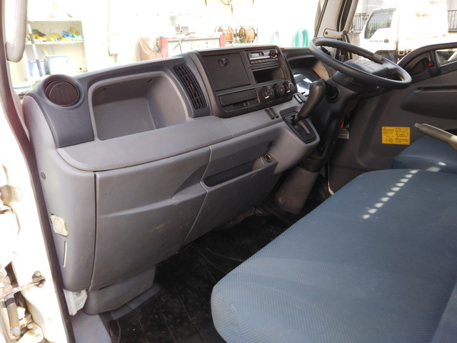 三菱ふそうキャンターダンプ小型（2t・3t）[写真33]