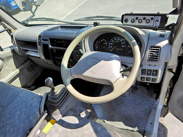 日野デュトロパッカー車（塵芥車）小型（2t・3t）[写真19]