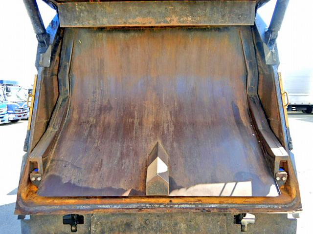 日野デュトロパッカー車（塵芥車）小型（2t・3t）[写真08]