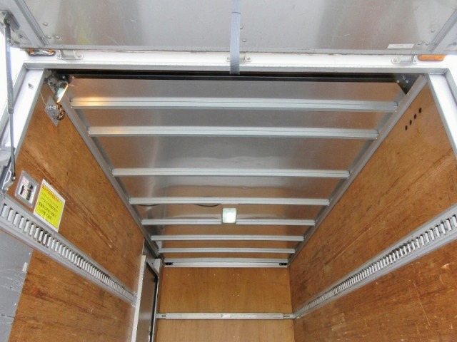 トヨタダイナアルミバン小型（2t・3t）[写真10]