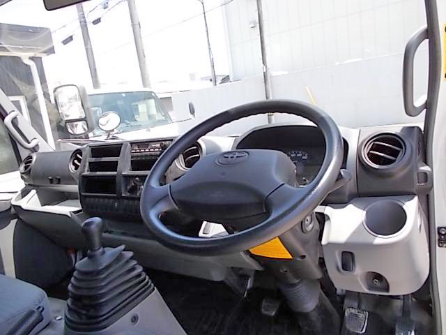 トヨタダイナ平ボディ小型（2t・3t）[写真22]