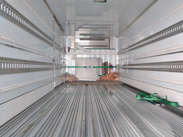 三菱ふそうファイター冷凍車（冷蔵車）中型（4t）[写真10]