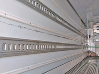 三菱ふそうファイター冷凍車（冷蔵車）中型（4t）[写真11]