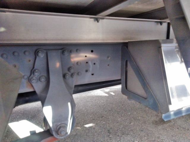 三菱ふそうファイター冷凍車（冷蔵車）中型（4t）[写真22]