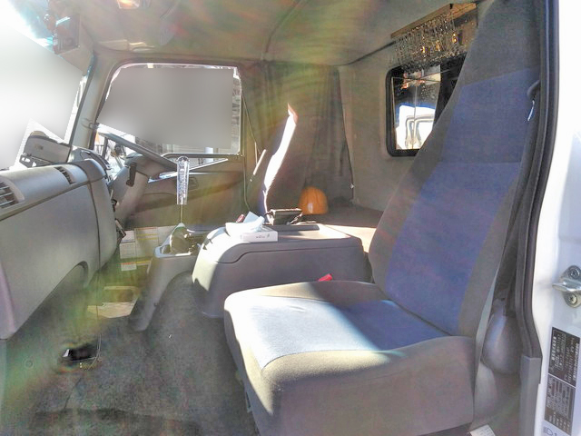 三菱ふそうファイター冷凍車（冷蔵車）中型（4t）[写真27]