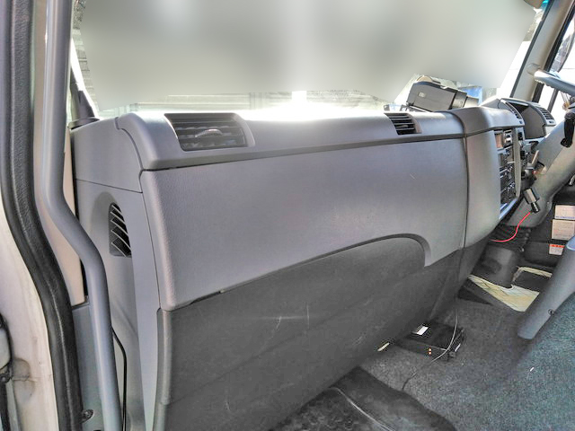 三菱ふそうファイター冷凍車（冷蔵車）中型（4t）[写真28]