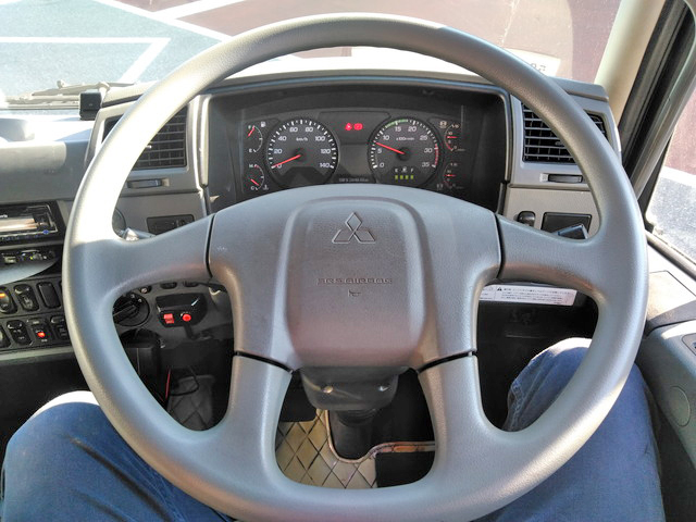 三菱ふそうファイター冷凍車（冷蔵車）中型（4t）[写真30]