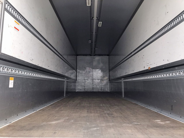 三菱ふそうスーパーグレートパネルウイング大型（10t）[写真13]